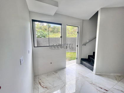 SOBRADO EM CONDOMÍNIO – 2 QUARTOS NO VITÓRIA RÉGIA / CURITIBA