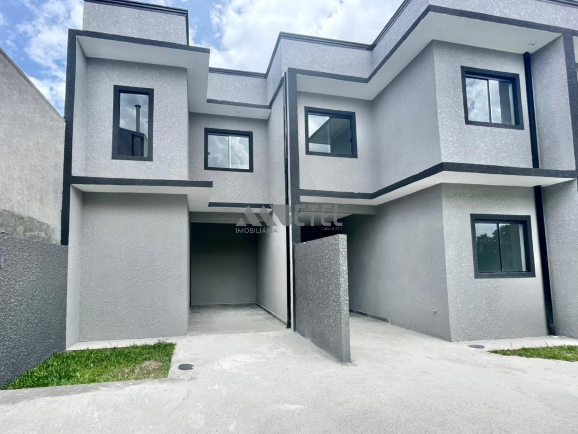 SOBRADO EM CONDOMÍNIO – 2 QUARTOS NO VITÓRIA RÉGIA / CURITIBA