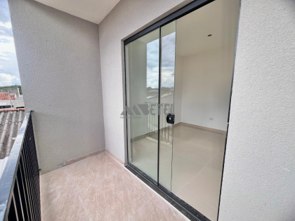 Sobrado novo com 2 quartos para locação no Tatuquara