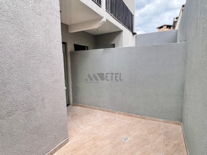 Sobrado novo com 2 quartos para locação no Tatuquara