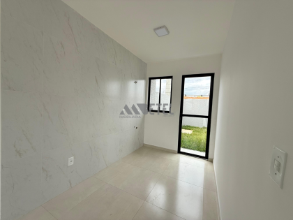 CASA COM ACABAMENTO DE ALTO PADRÃO - FAZENDA RIO GRANDE