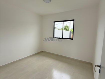 CASA COM ACABAMENTO DE ALTO PADRÃO - FAZENDA RIO GRANDE