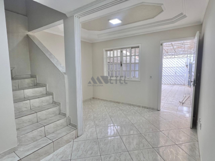 Sobrado Semi Mobiliado para Locação – Vitória Régia / Curitiba