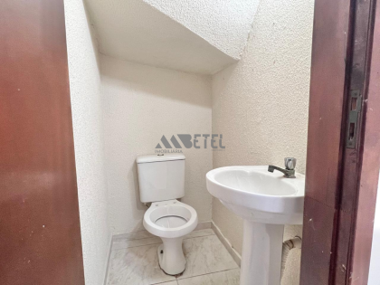 Sobrado Semi Mobiliado para Locação – Vitória Régia / Curitiba