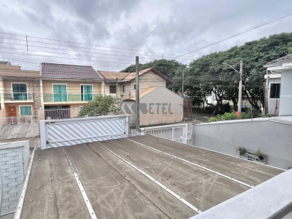 Sobrado Semi Mobiliado para Locação – Vitória Régia / Curitiba