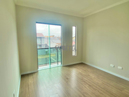 Lindo sobrado com 2 quartos no Vitória Régia - CIC