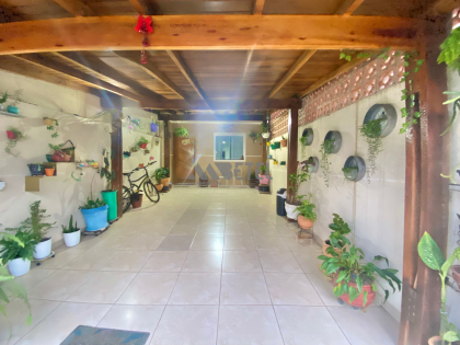 SOBRADO AMPLO COM 4 QUARTOS E EXCELENTE LOCALIZAÇÃO NO VITÓRIA RÉGIA