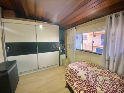 SOBRADO AMPLO COM 4 QUARTOS E EXCELENTE LOCALIZAÇÃO NO VITÓRIA RÉGIA