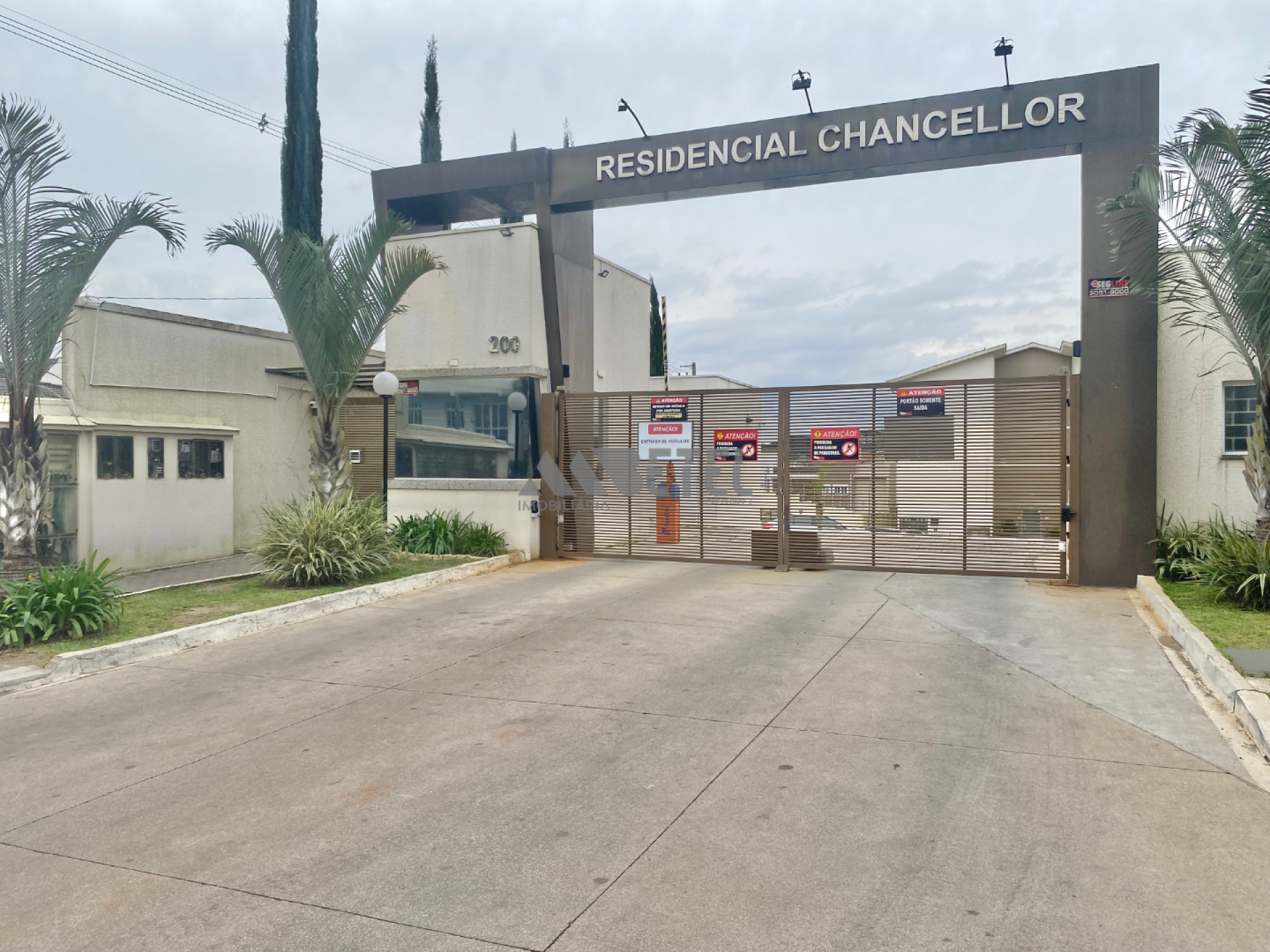 APARTAMENTO À VENDA | RESIDENCIAL CHANCELLOR | CAMPO DE SANTANA | CONDOMÍNIO COMPLETO