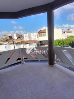 ALUGA-SE CASA DE DOIS PAVIMENTOS COM PISCINA - BAIRRO ATALAIA