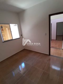 ALUGA-SE CASA COM 4/4 NA ATALAIA