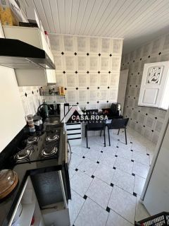 VENDE-SE CASA COM 2 PAVIMENTOS - BAIRRO GETÚLIO VARGAS