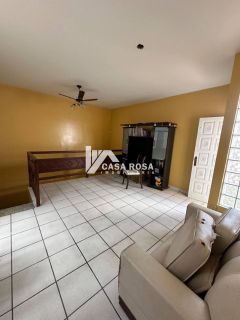 VENDE-SE CASA COM 4/4 COM CLOSET E BANHEIRA - BAIRRO PONTO NOVO