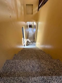 VENDE-SE CASA COM 4/4 COM CLOSET E BANHEIRA - BAIRRO PONTO NOVO