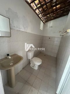 VENDE-SE CASA COM 2/4 NA RUA LIDERANÇA - ATALAIA NOVA