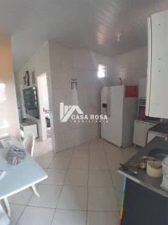 VENDE-SE CASA DE DOIS PAVIMENTOS NA AV. ÉDEZIO VIERA DE MELO - BAIRRO PEREIRA LOBO