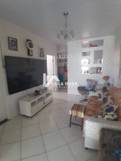 VENDE-SE CASA DE DOIS PAVIMENTOS NA AV. ÉDEZIO VIERA DE MELO - BAIRRO PEREIRA LOBO