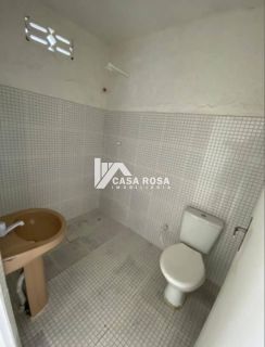 VENDE-SE CASA COM DOIS PAVIMENTOS - BAIRRO GRAGERU