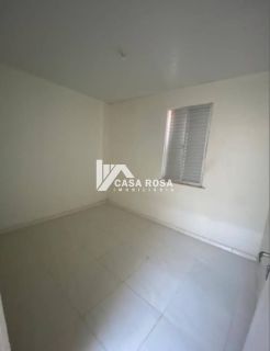 VENDE-SE CASA COM DOIS PAVIMENTOS - BAIRRO GRAGERU