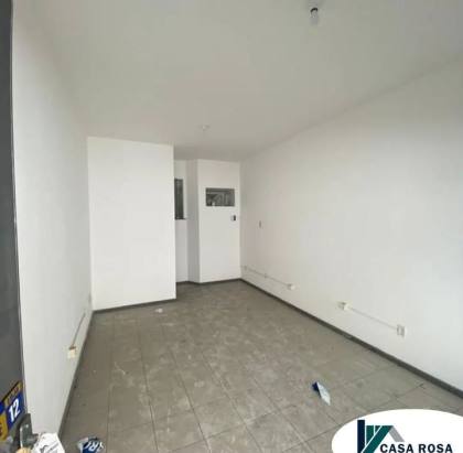 ALUGA-SE SALA COMERCIAL - GALERIA MENEZES - BAIRRO CENTRO