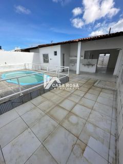 VENDE-SE CASA NO BAIRRO ARUANA