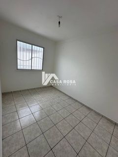 VENDE-SE CASA NO BAIRRO ARUANA
