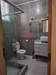 Casa de 3 Andares no Luzia