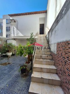 Casa de 3 Andares no Luzia