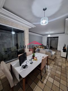 Casa Para Vender com 3 quartos 2 suítes no bairro Luzia em Aracaju