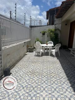 Casa Para Vender com 4 quartos 3 suítes no bairro Orlando Dantas em Aracaju