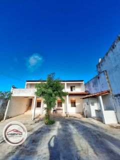 Casa em Área Ampla - Atalaia