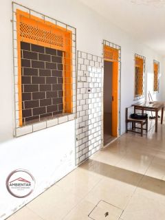 Casa em Área Ampla - Atalaia