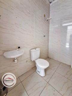 Casa em Área Ampla - Atalaia