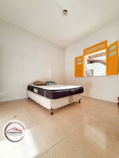 Casa em Área Ampla - Atalaia