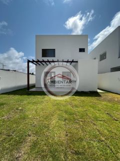 Casa em Condomínio na Barra