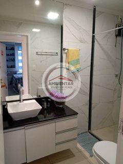 Amplo apartamento na 13 de Julho