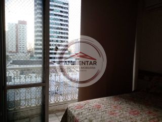 Amplo apartamento na 13 de Julho