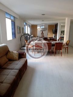 Amplo apartamento na 13 de Julho