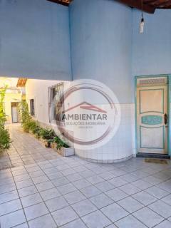 Casa Para Vender com 4 quartos 3 suítes no bairro Farolândia em Aracaju