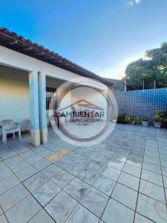 Casa Para Vender com 4 quartos 3 suítes no bairro Farolândia em Aracaju