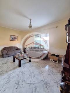 Casa Para Vender com 4 quartos 3 suítes no bairro Farolândia em Aracaju