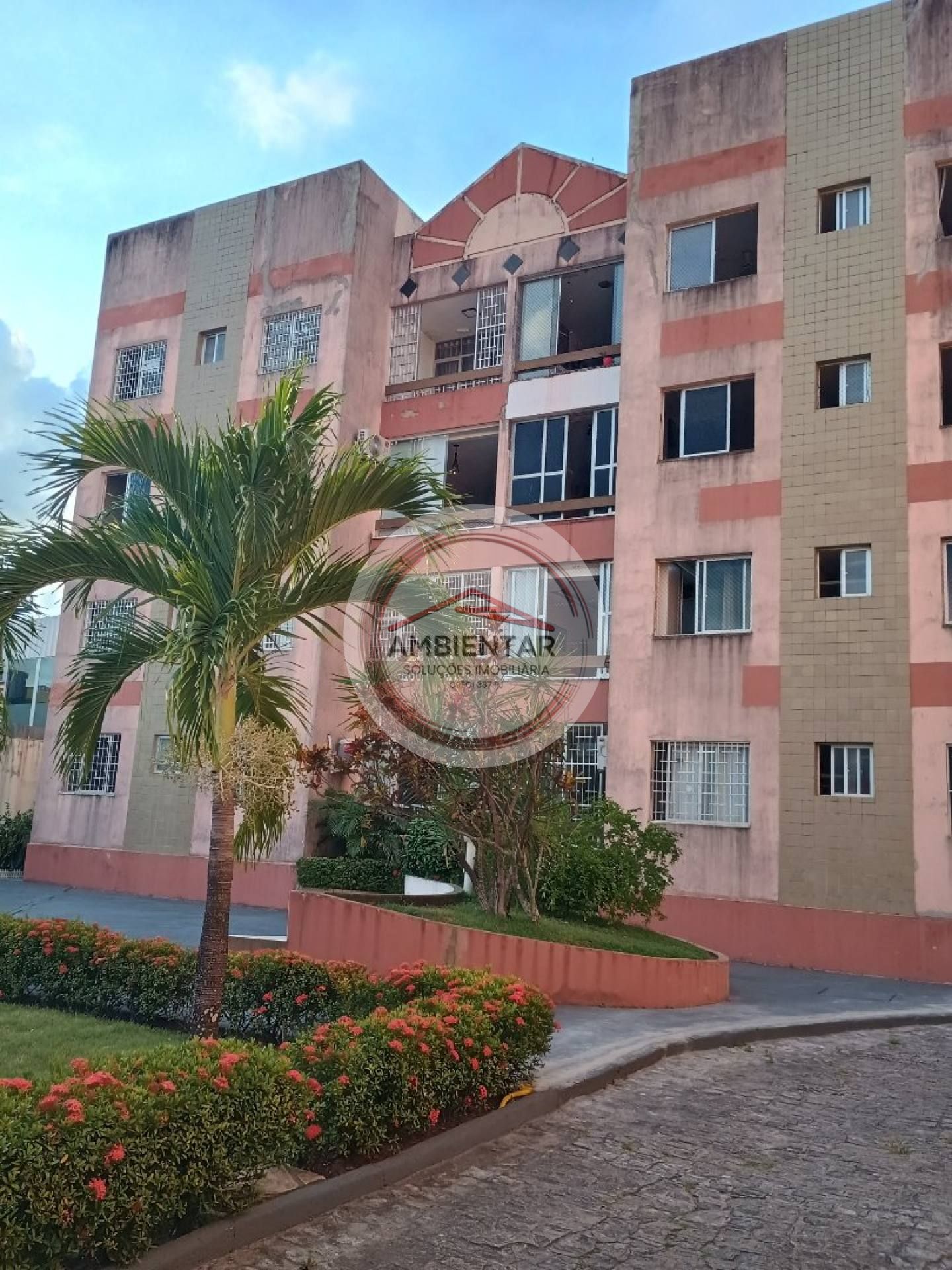 Apartamento Para Vender com 3 quartos 1 suíte no bairro Suíssa em Aracaju