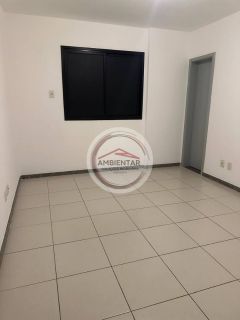 Apartamento amplo e bem localizado