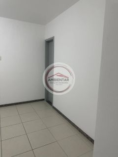 Apartamento amplo e bem localizado