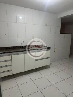 Apartamento amplo e bem localizado