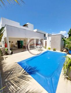 Linda casa em Condomínio no bairro Robalo