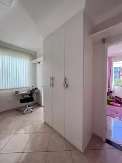 EXCELENTE CASA DE CONDOMÍNIO NA ARUANA