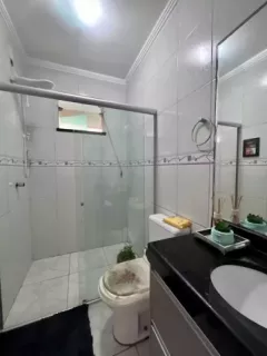 EXCELENTE CASA DE CONDOMÍNIO NA ARUANA