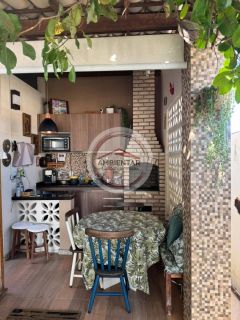 EXCELENTE CASA DE CONDOMÍNIO NA ARUANA