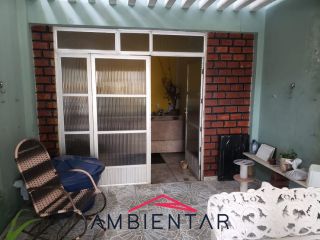 Casa Para Vender com 4 quartos 1 suíte no bairro Luzia em Aracaju